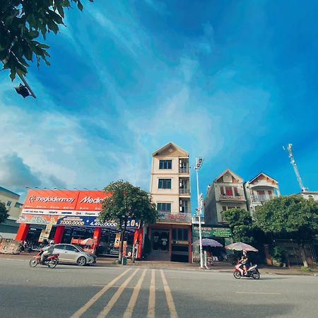 Hotel Nha Nghi Famy Mong Cai Exterior foto